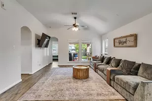 4827 Ladona Ct, League City, TX 77573 - Photo 18