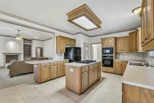 4218 Castle Dr, Santa Fe, TX 77510 - Photo 8