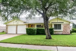 11839 Blair Meadow Dr, Meadows Place, TX 77477 - Photo 2