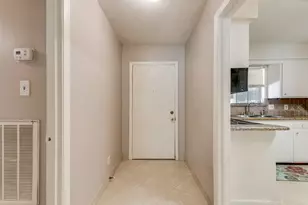 1522 Baggett Ln, Houston, TX 77055 - Photo 2