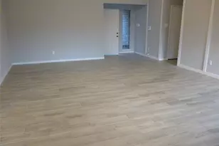 2822 Mesquite Dr, Sugar Land, TX 77479 - Photo 6
