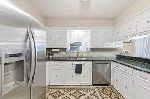 942 Brunswick Cir, Sugar Land, TX 77478 - Photo 18