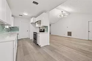 16235 La Terra Dr, Houston, TX 77083 - Photo 36