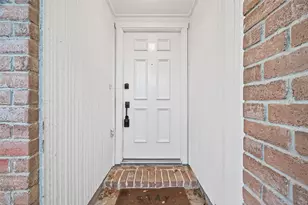 16235 La Terra Dr, Houston, TX 77083 - Photo 26