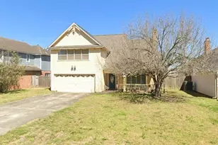 22918 Spring Willow Dr, Tomball, TX 77375 - Photo 2
