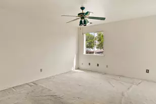 7859 Green Lawn Dr, Houston, TX 77088 - Photo 16