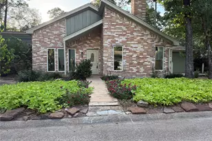 1 Green Blade Ln, The Woodlands, TX 77380 - Photo 2