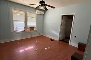 905 Walton St, Houston, TX 77009 - Photo 10