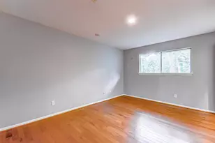 201 Vanderpool Ln, Houston, TX 77024 - Photo 26