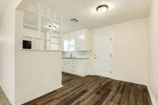837 Pin Money St, Clute, TX 77531 - Photo 14