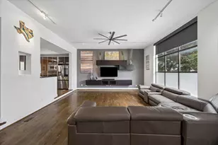 1203 Studer St, Houston, TX 77007 - Photo 4