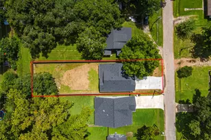 219 E Southland Ave, Alvin, TX 77511 - Photo 34