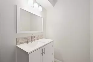 9809 Condor Dr, Conroe, TX 77385 - Photo 12