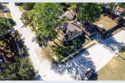 15627 Lago Villa Drive, Tomball, TX 77377 - Photo 10