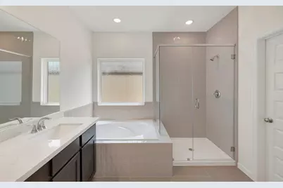 11407 Lucky Falls Drive, Houston, TX 77047 - Photo 14