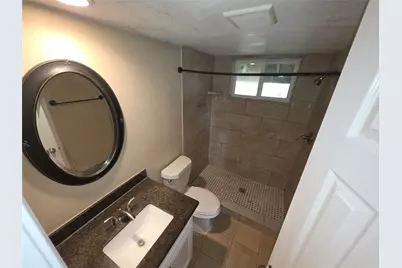 12526 Ravena Court, Houston, TX 77089 - Photo 8