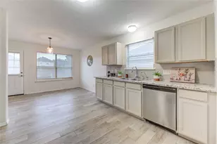 9926 Myrtle Field Ln, Houston, TX 77044 - Photo 14