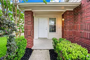 9926 Myrtle Field Ln, Houston, TX 77044 - Photo 2