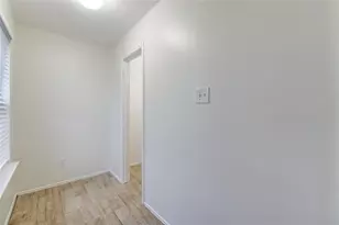 9926 Myrtle Field Ln, Houston, TX 77044 - Photo 28