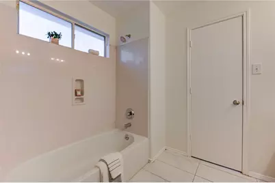 9926 Myrtle Field Lane, Houston, TX 77044 - Photo 32