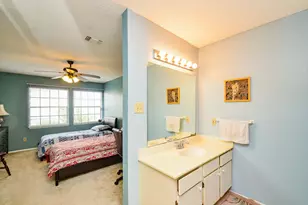 6211 Ludington Dr, Houston, TX 77035 - Photo 16