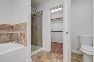 10918 Tobar Falls Cir, Houston, TX 77064 - Photo 16