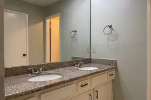 2726 Mesquite Dr, Sugar Land, TX 77479 - Photo 16