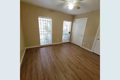 5212 Arboles Drive #B, Houston, TX 77035 - Photo 12