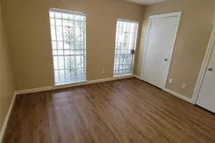 5212 Arboles Dr, Houston, TX 77035 - Photo 12