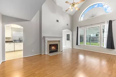 3603 SW Beacon Hill Drive, Pearland, TX 77584 - Photo 8