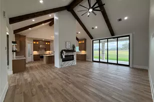 1214 Quarter Horse Trail, Angleton, TX 77515 - Photo 6