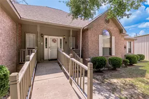 206 Lake Front Dr, Trinity, TX 75862 - Photo 4