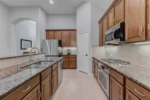 27130 Cottage Stream Lane, Fulshear, TX 77441 - Photo 10