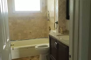 4346 Dalmatian Dr, Houston, TX 77045 - Photo 10