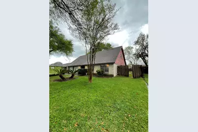 8818 Mobud Drive, Houston, TX 77036 - Photo 4