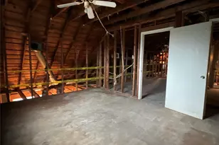 8818 Mobud Dr, Houston, TX 77036 - Photo 32