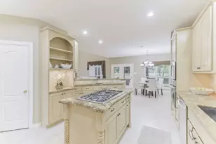 8210 Malardcrest Dr, Humble, TX 77346 - Photo 12