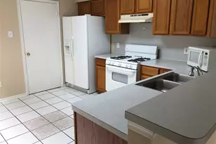 10330 Timberloch Dr, Houston, TX 77070 - Photo 4