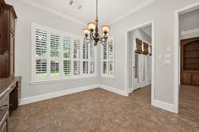 38 S Almondell Way, The Woodlands, TX 77354 - Photo 8
