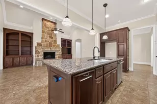 38 S Almondell Way, Tomball, TX 77354 - Photo 6