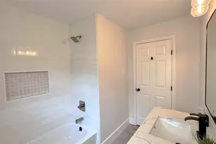 3221 Durhill St, Houston, TX 77025 - Photo 26