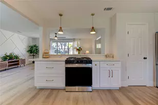 3221 Durhill St, Houston, TX 77025 - Photo 14