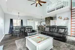 13006 Coronado Dr, Freeport, TX 77541 - Photo 2