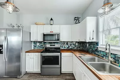 13006 Coronado Drive, Freeport, TX 77541 - Photo 20