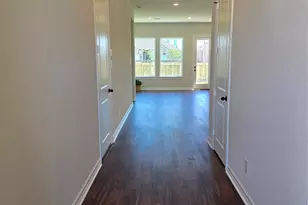 1605 Carefree Cir, Seabrook, TX 77586 - Photo 2