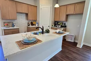 1605 Carefree Cir, Seabrook, TX 77586 - Photo 12