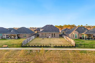 12114 Champions Forest Drive, Mont Belvieu, TX 77535 - Photo 26