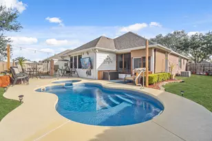 1910 Highland Point Ct, Pearland, TX 77581 - Photo 2