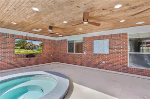 310 Cherry Valley Dr, Houston, TX 77336 - Photo 18