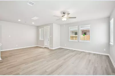 6332 Sapphire Ocean Drive, Houston, TX 77092 - Photo 10